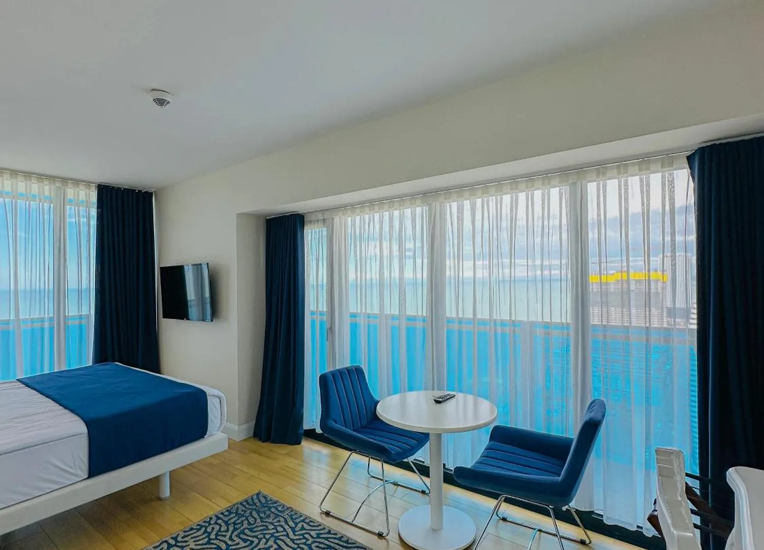 Seaside Vip Hotel Batumi Apartment