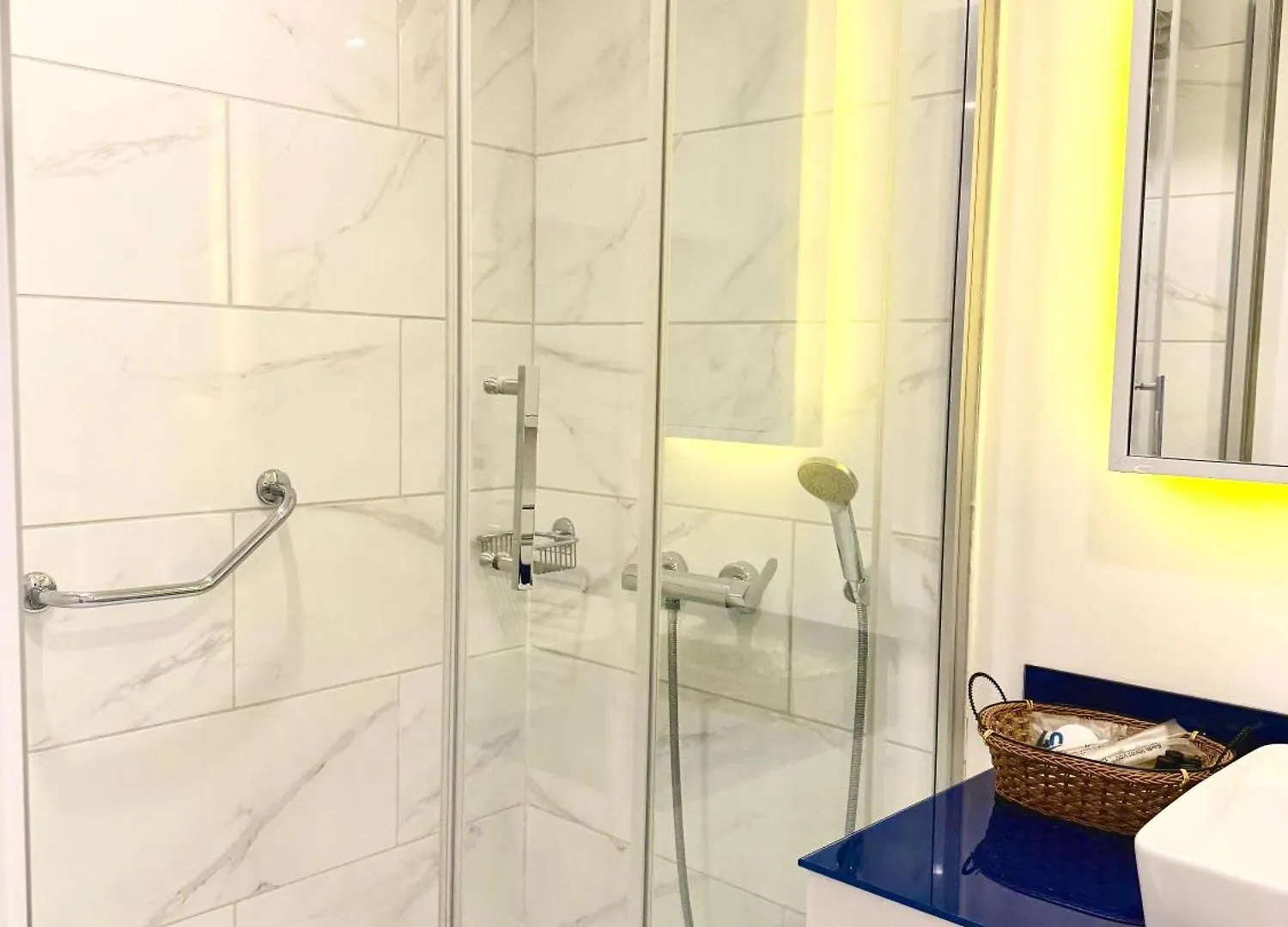 דירה באטומי Seaside Vip Hotel